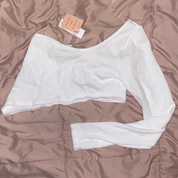 Tigercherry crop top - Picture 3 of 3